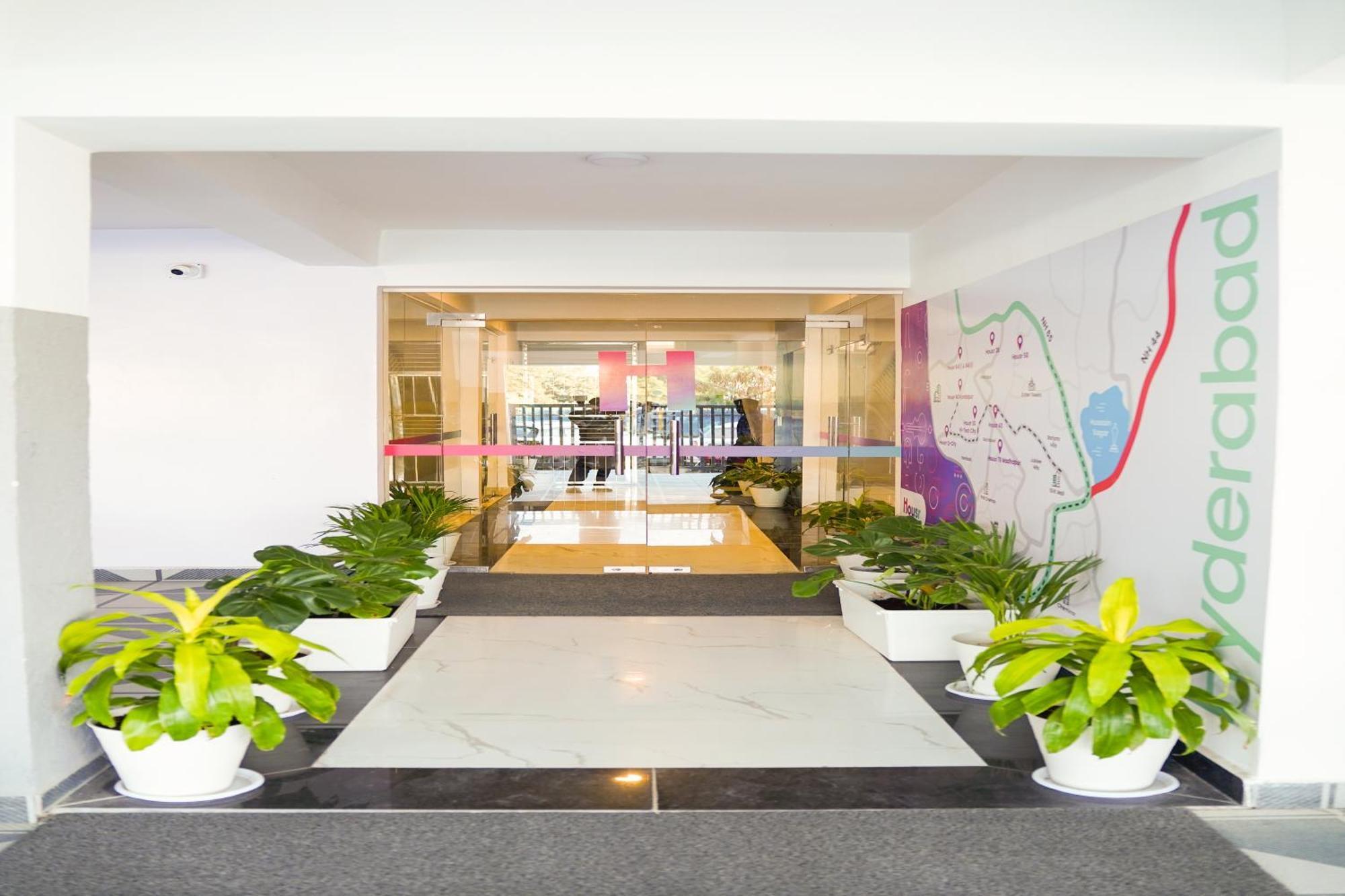 Housr 78 Madhapur Hitech City Near Yashoda Hospital Hyderabad Exterior foto